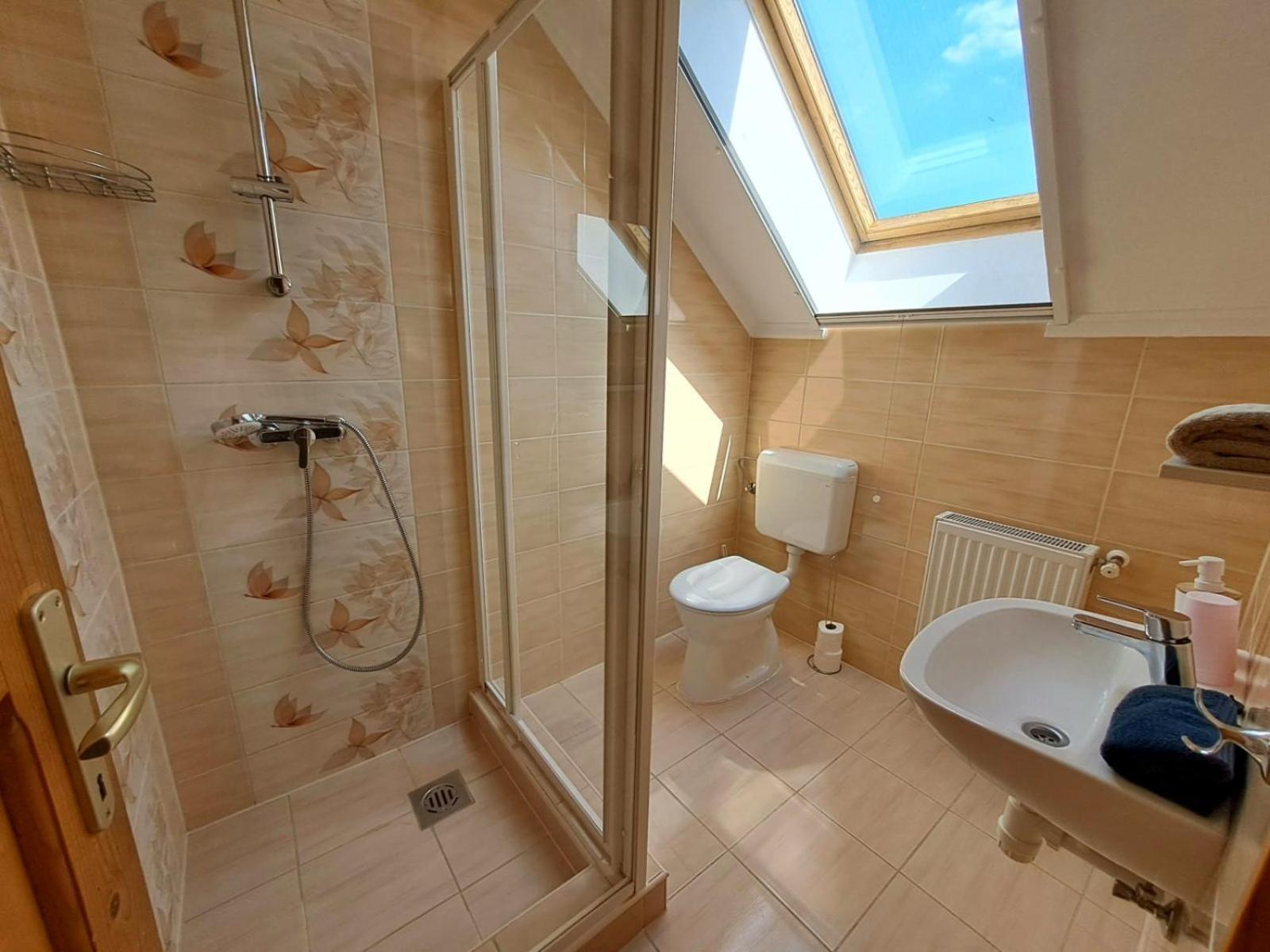 Berta Panzio Bed & Breakfast Hajdúszoboszló Екстериор снимка