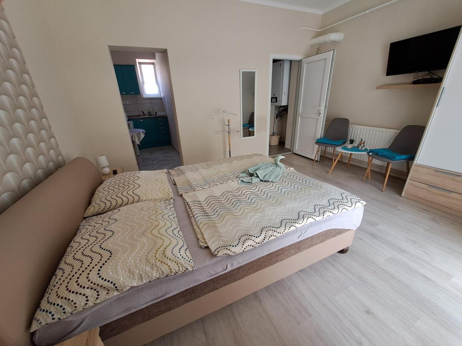 Berta Panzio Bed & Breakfast Hajdúszoboszló Екстериор снимка