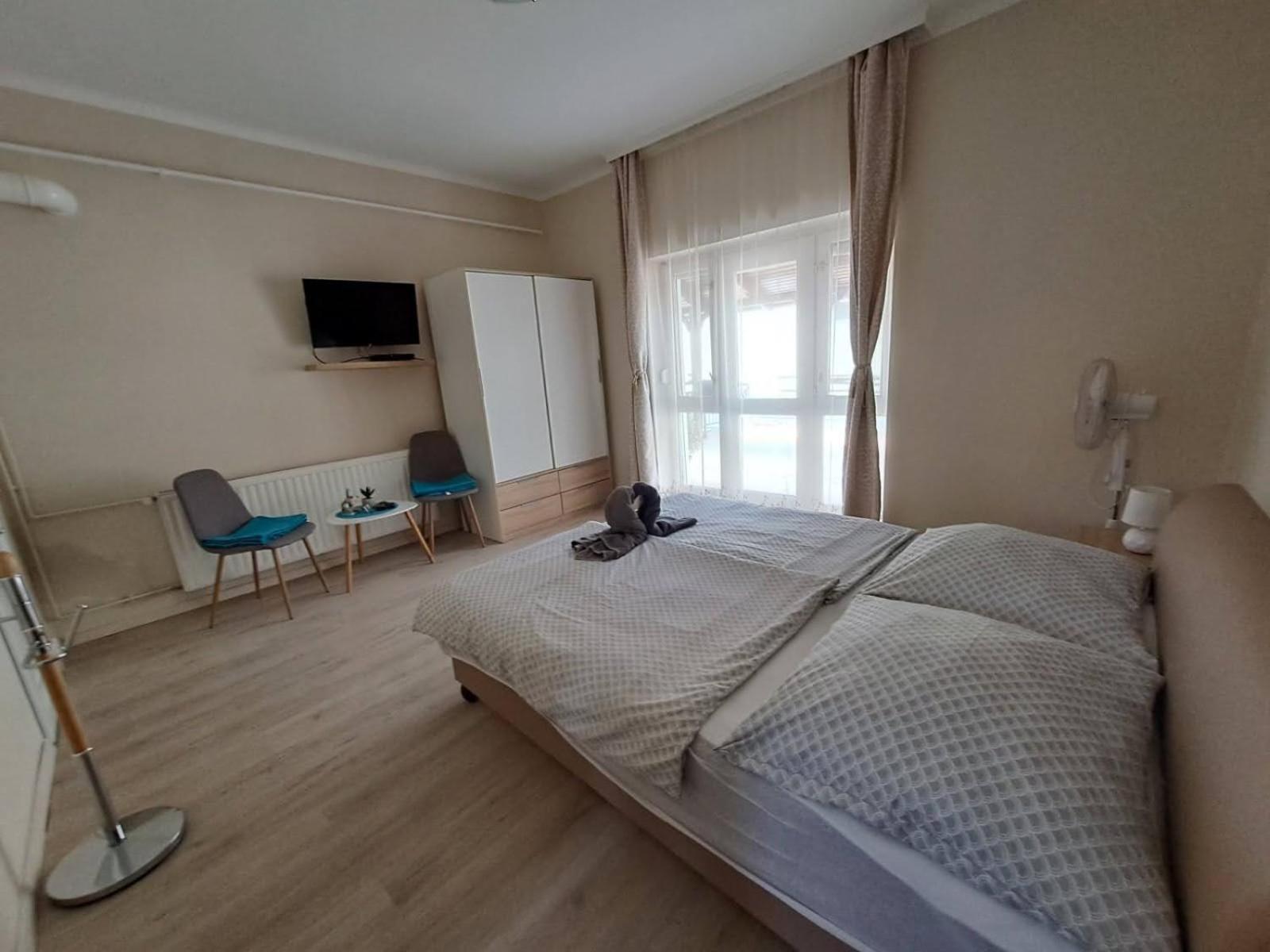 Berta Panzio Bed & Breakfast Hajdúszoboszló Стая снимка